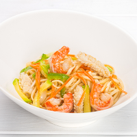 Лапша с морепродуктами и устричным соусом